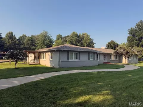 Exterior - 908 W Bain St, Dexter, MO 63841 photo 8 of 9