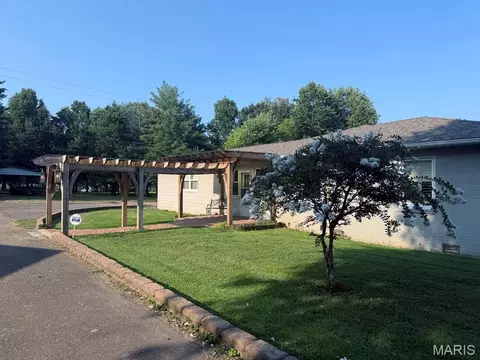 Exterior - 908 W Bain St, Dexter, MO 63841 photo 7 of 9