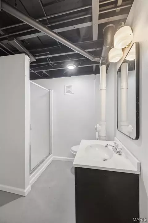 Bath - 8523 Philo Ave, Affton, MO 63123 photo 2 of 2