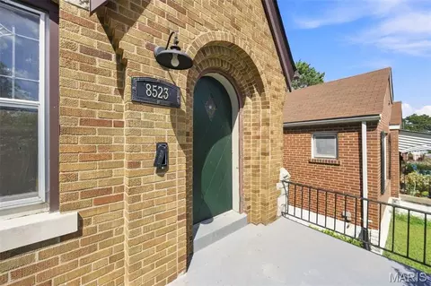Exterior - 8523 Philo Ave, Affton, MO 63123 photo 1 of 11