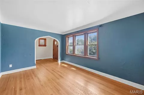 Living - 8523 Philo Ave, Affton, MO 63123 photo 2 of 4