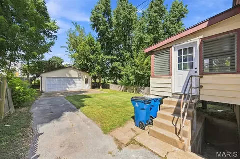 Exterior - 8523 Philo Ave, Affton, MO 63123 photo 5 of 11