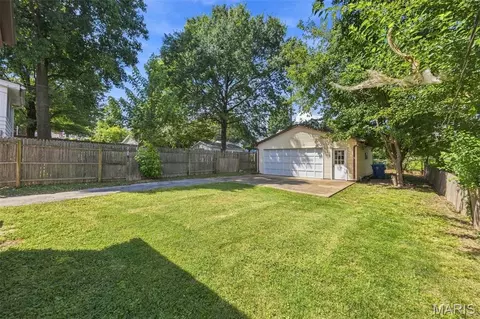 Exterior - 8523 Philo Ave, Affton, MO 63123 photo 7 of 11