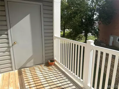 Exterior - 9209 Bent Pine Ct #F, Sappington, MO 63126 photo 3 of 4