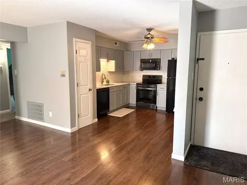 Kitchen - 9209 Bent Pine Ct #F, Sappington, MO 63126 photo 1 of 6