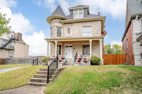 4535 Washington Blvd, Saint Louis, MO 63108