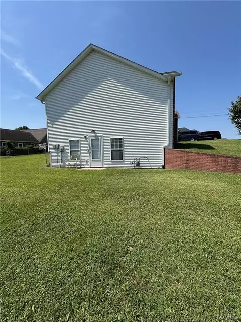 Exterior - 1425 Jennifer Dr, Jackson, MO 63755 photo 13 of 14