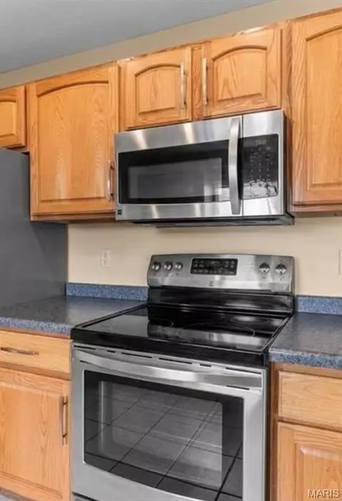 Kitchen - 1425 Jennifer Dr, Jackson, MO 63755 photo 2 of 2