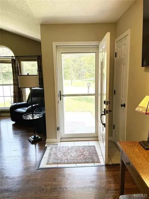 Entry Way - 1425 Jennifer Dr, Jackson, MO 63755 photo 1 of 5
