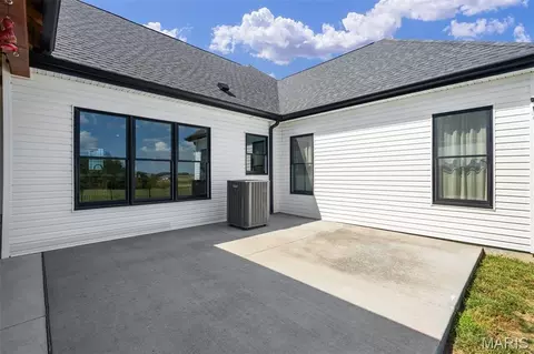Exterior - 3150 Dyer Rd, O'fallon, MO 63366 photo 13 of 21