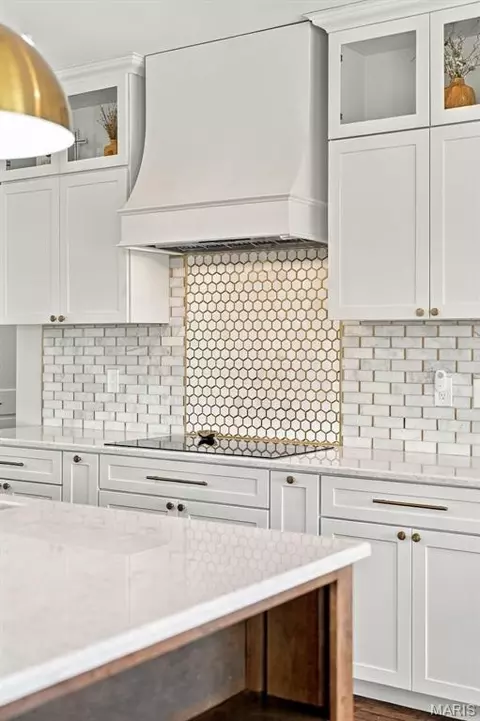Kitchen - 3150 Dyer Rd, O'fallon, MO 63366 photo 9 of 12