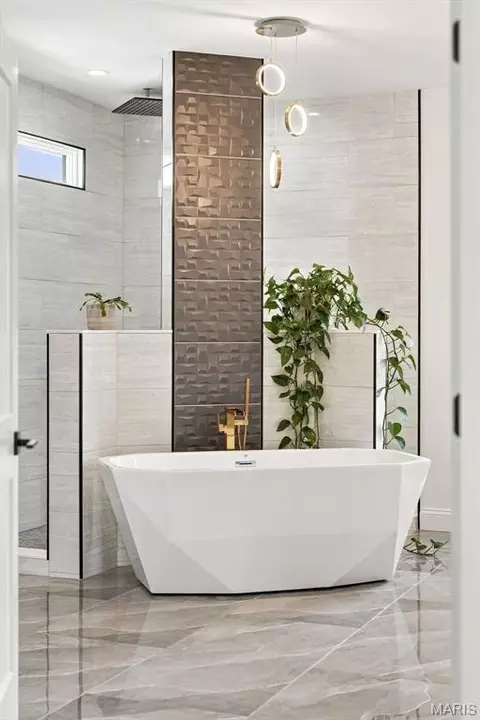 Bath - 3150 Dyer Rd, O'fallon, MO 63366 photo 6 of 14