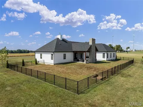 Exterior - 3150 Dyer Rd, O'fallon, MO 63366 photo 19 of 21