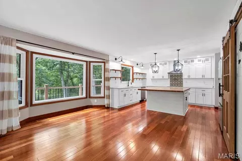 Living - 2 Patrick Ln, Defiance, MO 63341 photo 1 of 6