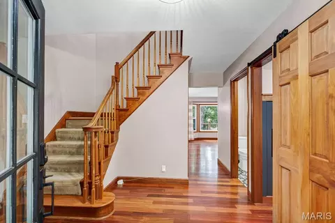 Entry Way - 2 Patrick Ln, Defiance, MO 63341 photo 1 of 5