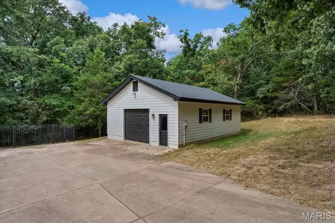 Other - 2 Patrick Ln, Defiance, MO 63341 photo 2 of 33