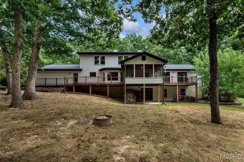 Exterior - 2 Patrick Ln, Defiance, MO 63341 photo 5 of 16
