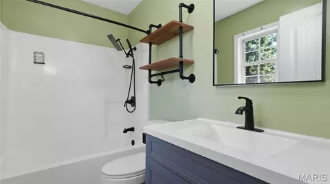 Bath - 14990 Turkey, Saint Robert, MO 65584 photo 1 of 2