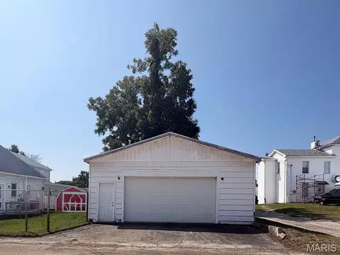 Other - 202 E 2nd St, De Soto, MO 63020 photo 5 of 7