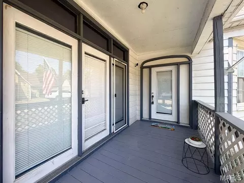 Exterior - 202 E 2nd St, De Soto, MO 63020 photo 10 of 11