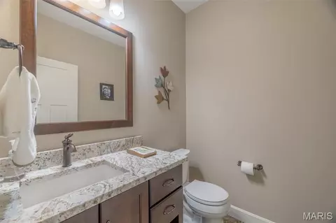 Bath - 2530 Alpine Trails Dr, Innsbrook, MO 63390 photo 4 of 5