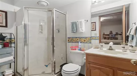 Bath - 134 Mcintire Rd, Caulfield, MO 65626 photo 1 of 3