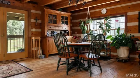 Dining - 134 Mcintire Rd, Caulfield, MO 65626 photo 3 of 3