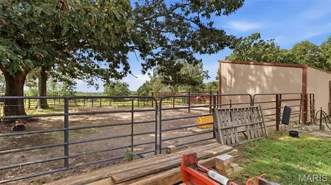 Exterior - 134 Mcintire Rd, Caulfield, MO 65626 photo 13 of 26