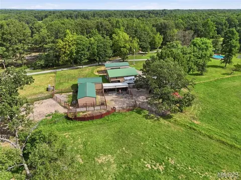 Exterior - 134 Mcintire Rd, Caulfield, MO 65626 photo 4 of 26