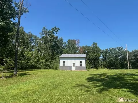 129 Shamrock Ln, Bourbon, MO 65441 photo 2