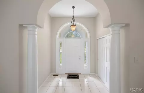 Entry Way - 1605 Ridge Bend Dr, Glencoe, MO 63038 photo 2 of 6