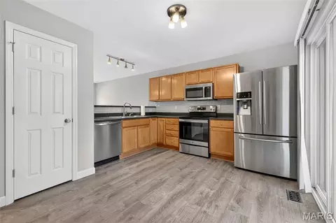 Kitchen - 427 Parkview Place Dr, Ellisville, MO 63021 photo 1 of 4