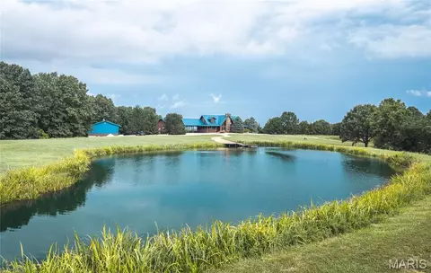 View/Area - 10000 Skylark Ln, Versailles, MO 65084 photo 5 of 6