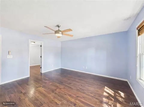 Living - 15455 Top Dr, Saint Robert, MO 65584 photo 6 of 6