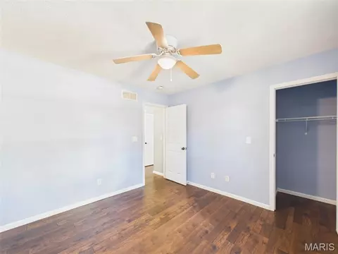 Bedroom - 15455 Top Dr, Saint Robert, MO 65584 photo 2 of 4
