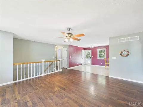 Living - 15455 Top Dr, Saint Robert, MO 65584 photo 1 of 6