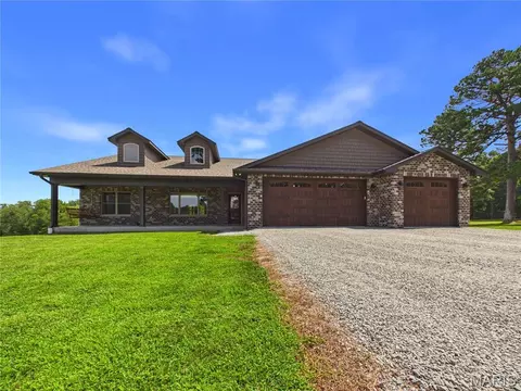 8172 Highway 32, Sainte Genevieve, MO 63670