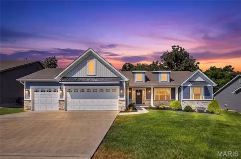 178 Austin Oaks Dr, Moscow Mills, MO 63362