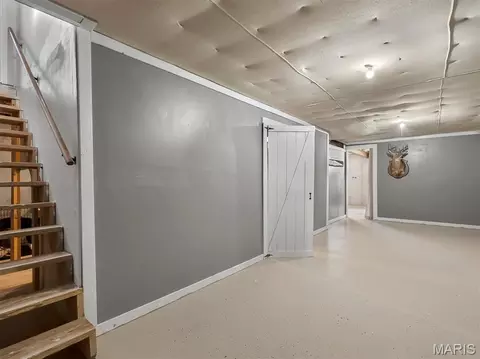 Entry Way - 610 Falcon Dr, Sullivan, MO 63080 photo 2 of 2
