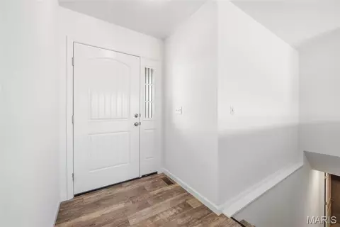 Entry Way - 1011 Samwise St, Wright City, MO 63390 photo 3 of 9