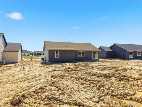 Exterior - 1011 Samwise St, Wright City, MO 63390 photo 10 of 12