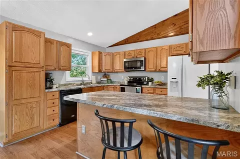 Kitchen - 519 Grandview Rd, Saint Clair, MO 63077 photo 2 of 6