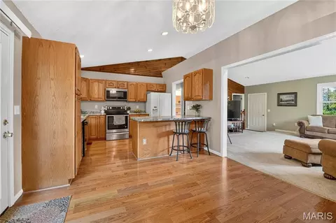 Kitchen - 519 Grandview Rd, Saint Clair, MO 63077 photo 5 of 6