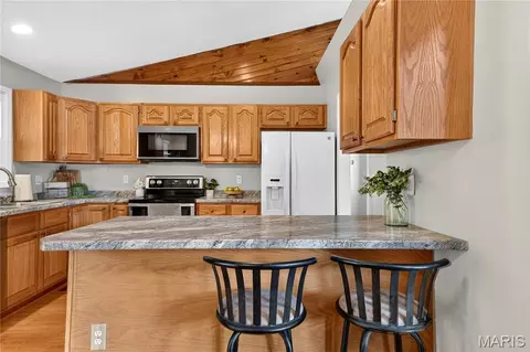 Kitchen - 519 Grandview Rd, Saint Clair, MO 63077 photo 6 of 6