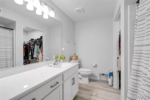 Bath - 4101 Spring Creek Ln, O'fallon, MO 63368 photo 1 of 2