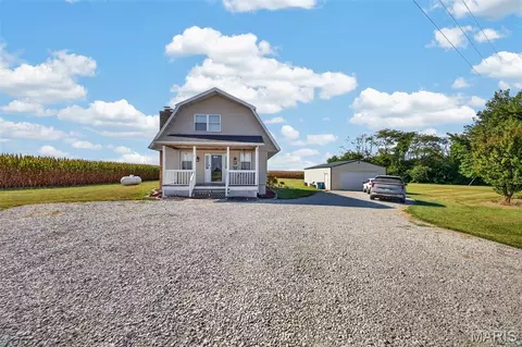 304 State Ave, Pocahontas, IL 62275