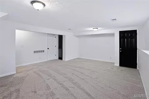 Living - 203 Meadow Dr, Troy, IL 62294 photo 4 of 5