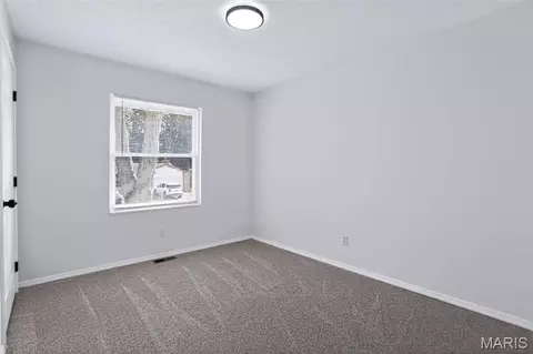 Bedroom - 203 Meadow Dr, Troy, IL 62294 photo 3 of 4