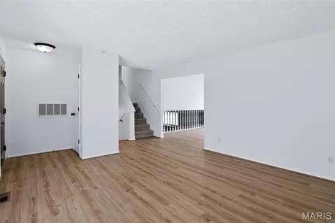 Living - 203 Meadow Dr, Troy, IL 62294 photo 3 of 5