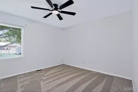 Bedroom - 203 Meadow Dr, Troy, IL 62294 photo 4 of 4